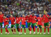 爱游戏官网-葡萄牙队碾压英格兰队，波尔惊艳四座