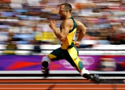 爱游戏在线-恩比德隐形统治，雷霆对阵独行侠背后的存在感博弈