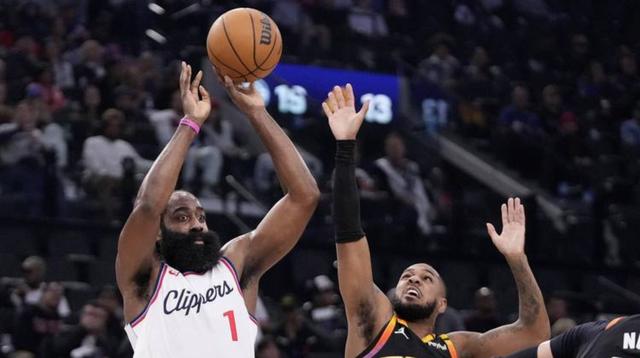 快船绝杀浙江队,布克点燃赛场 快船绝杀浙江队,布克点燃赛场