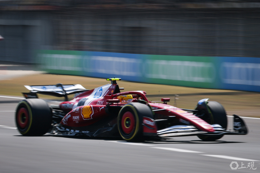 雷诺车队横扫威廉姆斯,汉密尔顿刷新纪录 雷诺车队横扫威廉姆斯,汉密尔顿刷新纪录