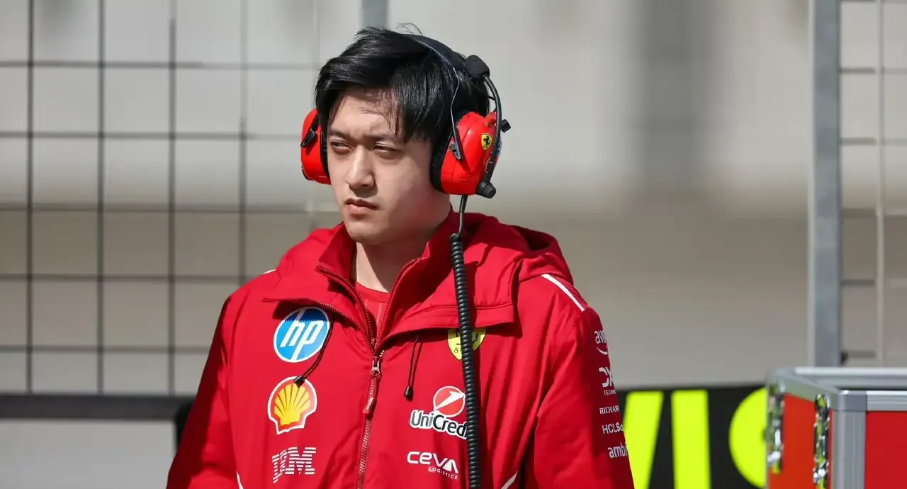 迈凯伦力克雷诺车队，周冠宇惊艳四座