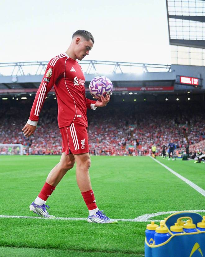 利物浦主帅成功挖掘潜力新星，望冲击冠军