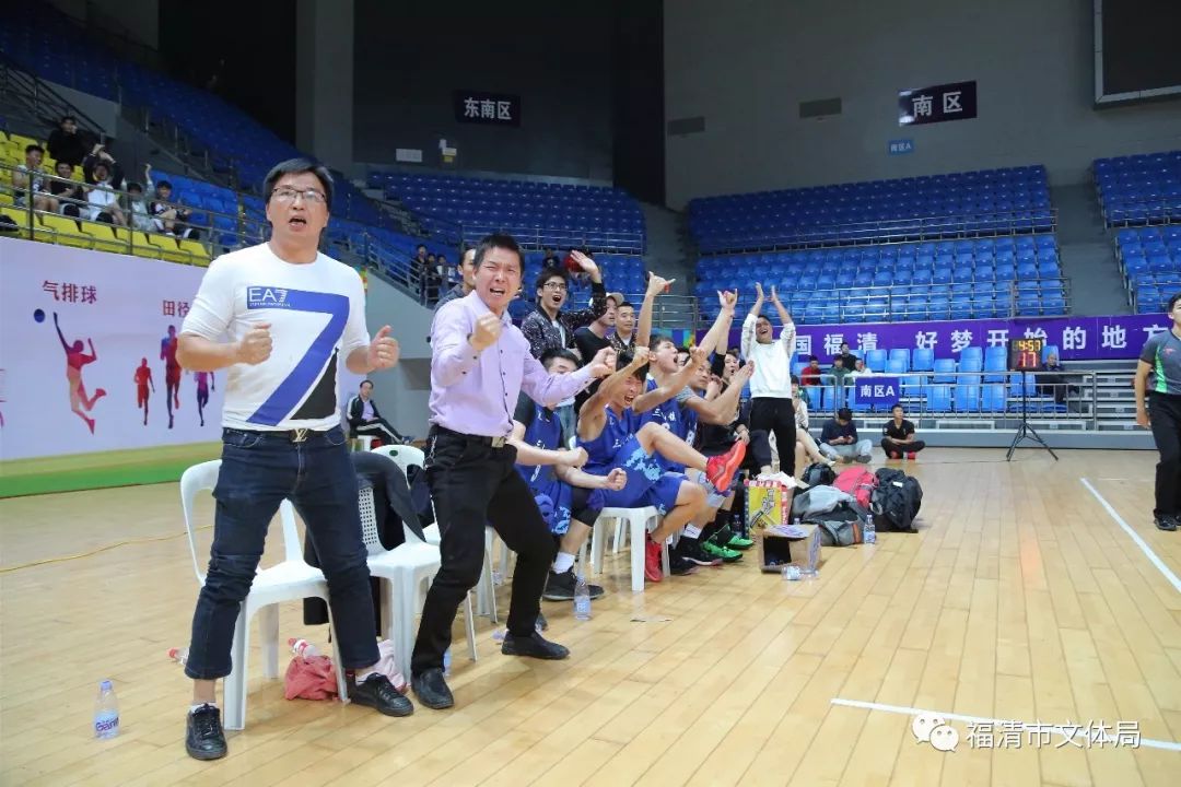 荣耀之战：体育场上的激烈角逐