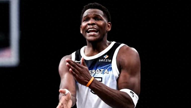 篮网主场告捷逆转森林狼，外线枪手连进三分