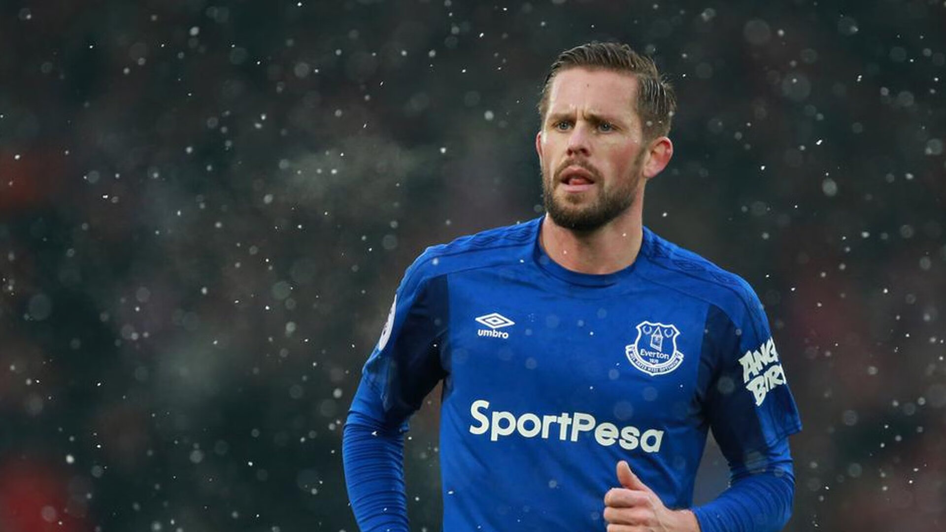 王皓独造三球导演逆转，英格兰青年军横扫法国创历史